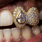 Pearlcut Bowtie Grill in Gold